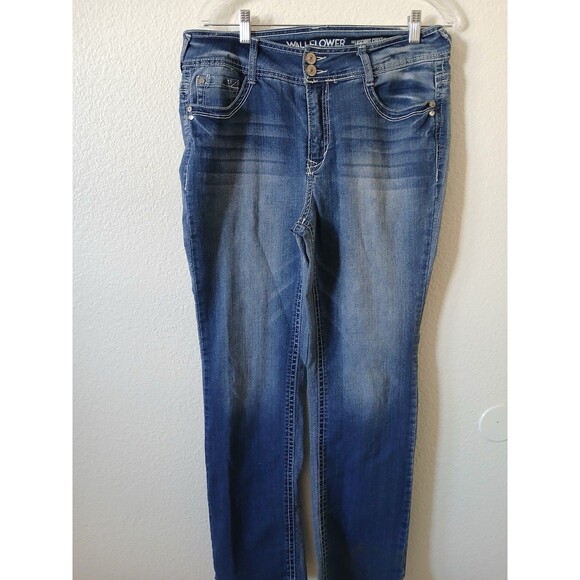 Wallflower Luscious Curvy Fit Women’s Jeans Size 14 Plus Long Blue Stretch Denim - Picture 2 of 16